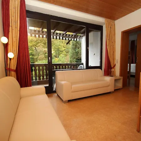 House Schiefertal, Apartment